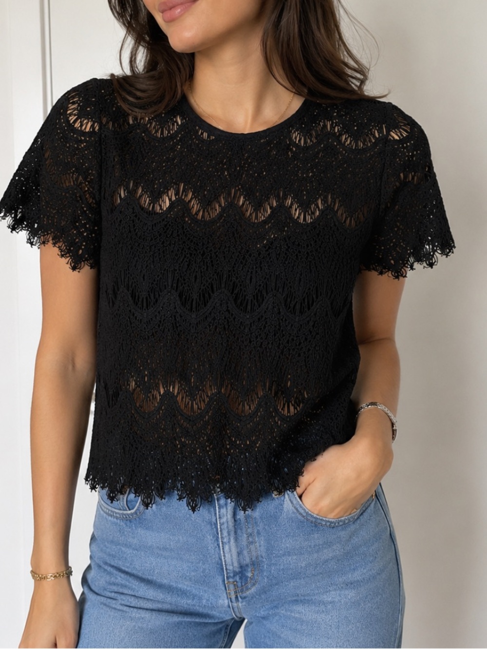 Alice + Olivia Black Lace Short-Sleeve Womens Top